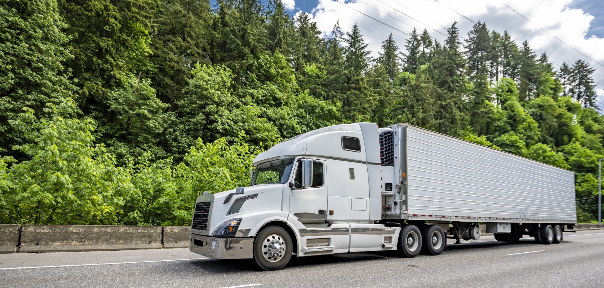 Industrial carrier white big rig semi truck tractor with extended cab